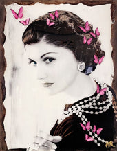 Lade das Bild in den Galerie-Viewer, Coco Chanel
